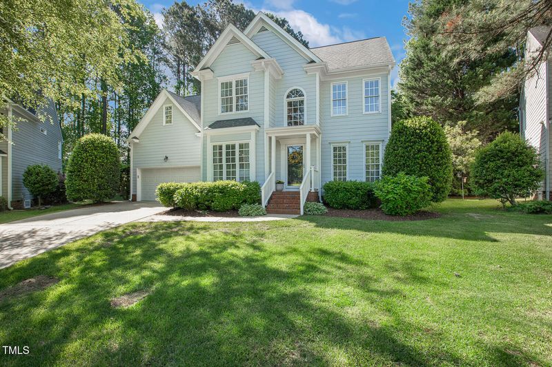 2107 Watersglen Dr, Apex, NC 27502