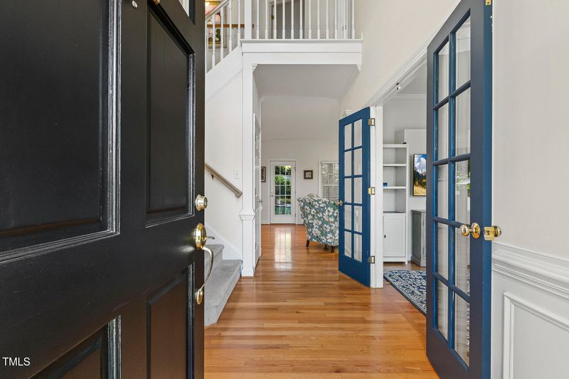 2107 Watersglen Dr, Apex, NC 27502