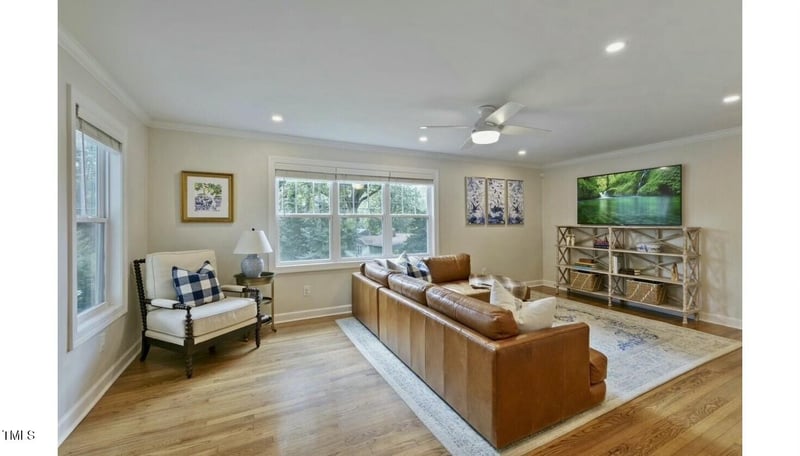 2107 Woodview Dr, Raleigh, NC 27604