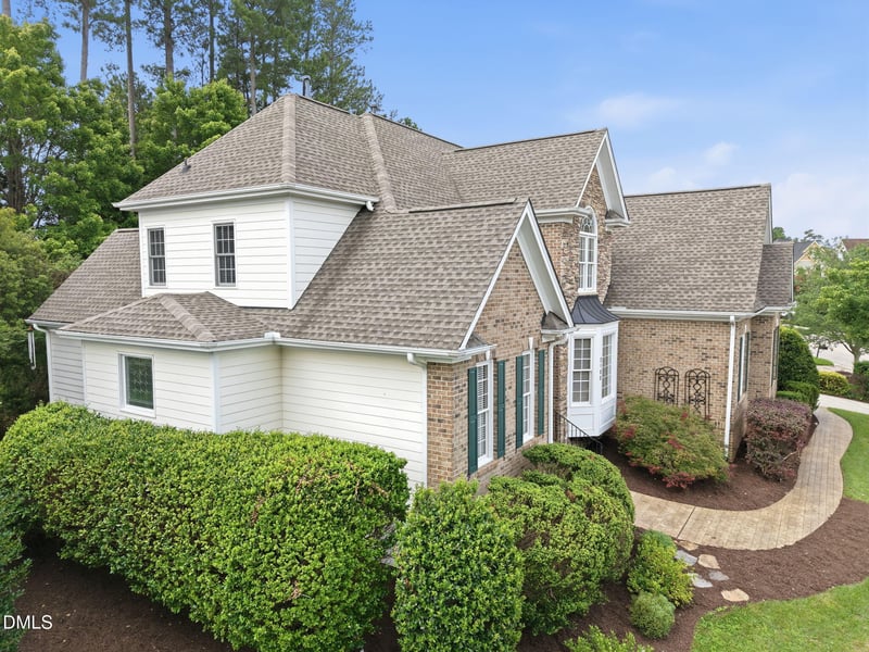 2108 Cameron Pond Dr, Cary, NC 27519
