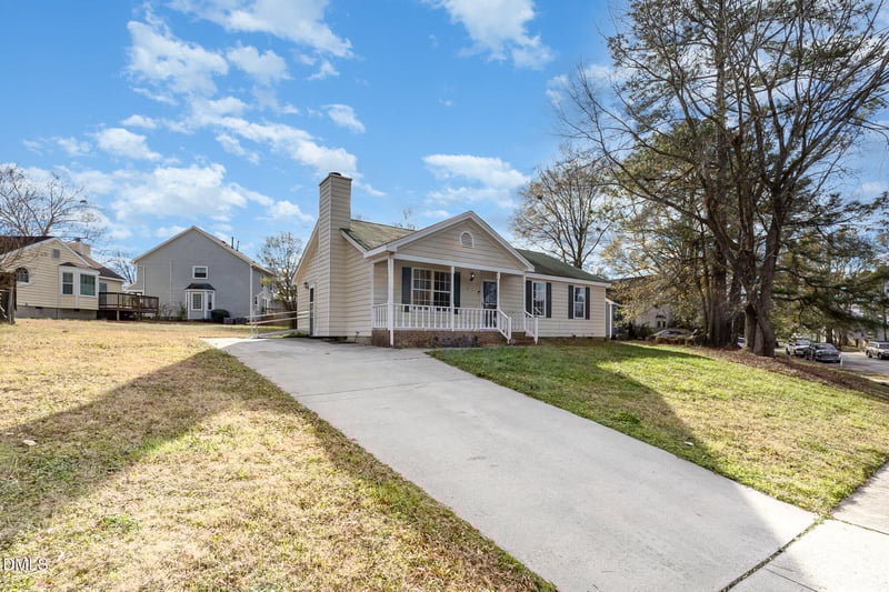 2108 Carthage Cir, Raleigh, NC 27604