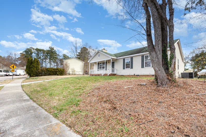 2108 Carthage Cir, Raleigh, NC 27604
