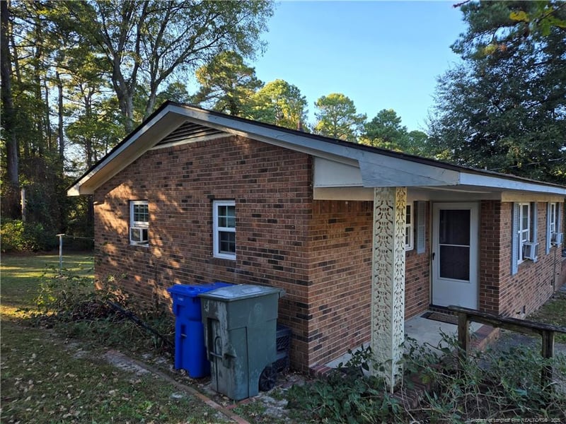 2108 Dillon Dr, Fayetteville, NC 28306