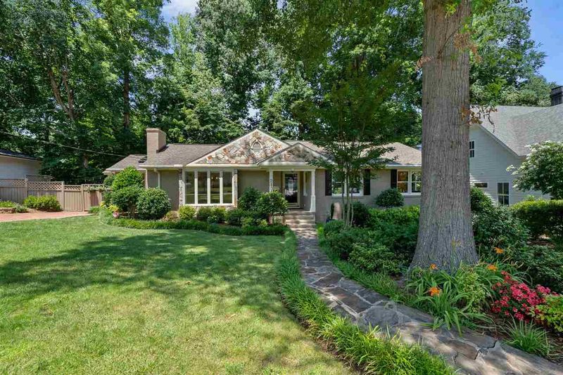 2108 Dunhill Dr, Raleigh, NC 27608