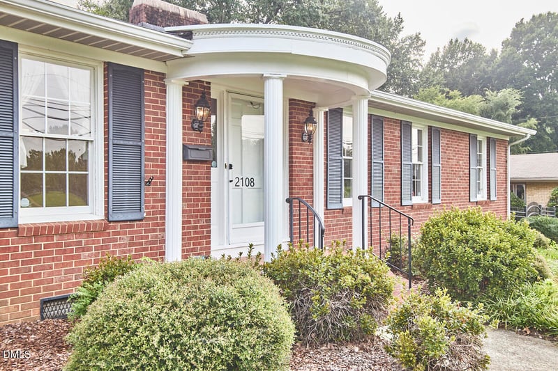 2108 Edgewood Ave, Burlington, NC 27215