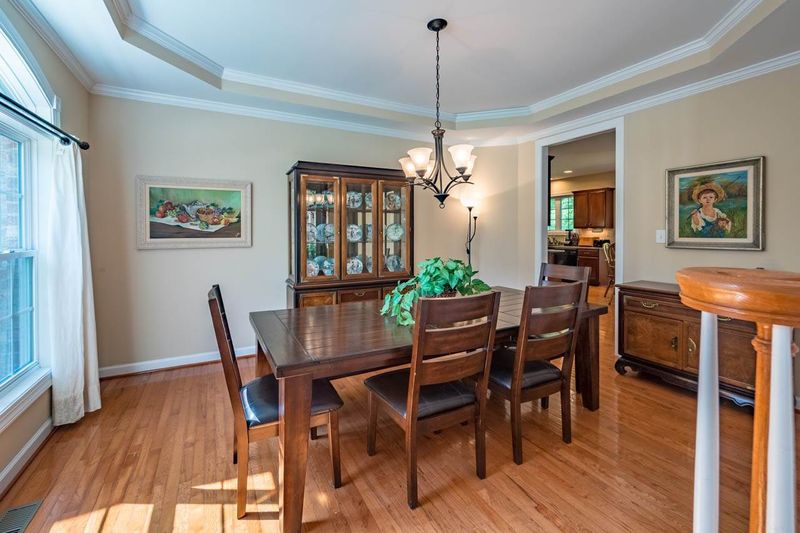 2108 Hemlock Hills Dr, Durham, NC 27703