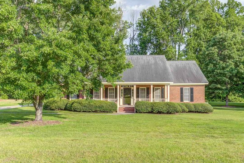 2108 Herbert Dr, Zebulon, NC 27597