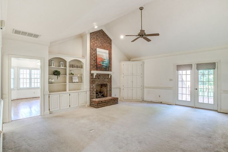 2108 Herbert Dr, Zebulon, NC 27597