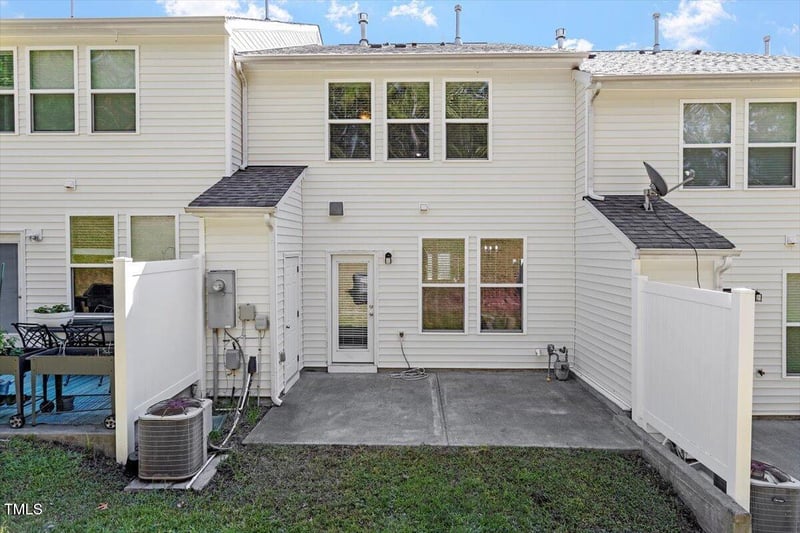 2108 Junewood Ln, Morrisville, NC 27560