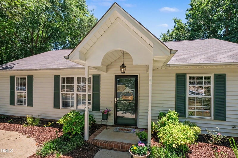 2108 Magnolia Ln, Hillsborough, NC 27278