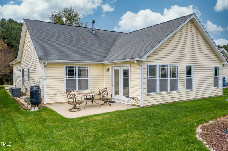 2108 Woodwater Dr, Fuquay Varina, NC 27526