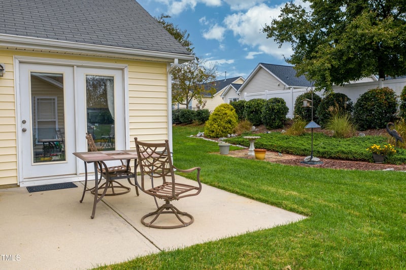 2108 Woodwater Dr, Fuquay Varina, NC 27526