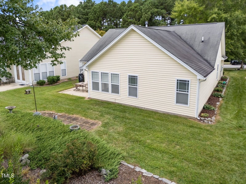 2108 Woodwater Dr, Fuquay Varina, NC 27526