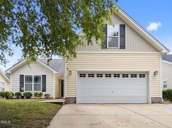 2108 Woodwater Dr, Fuquay Varina, NC 27526