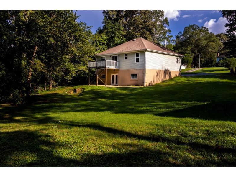 2109 S Ashland Dr, Burlington, NC 27217