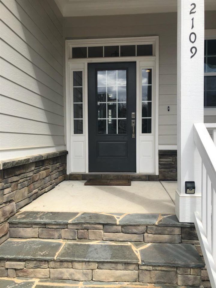 2109 Blazing Trail Dr, Apex, NC 27502