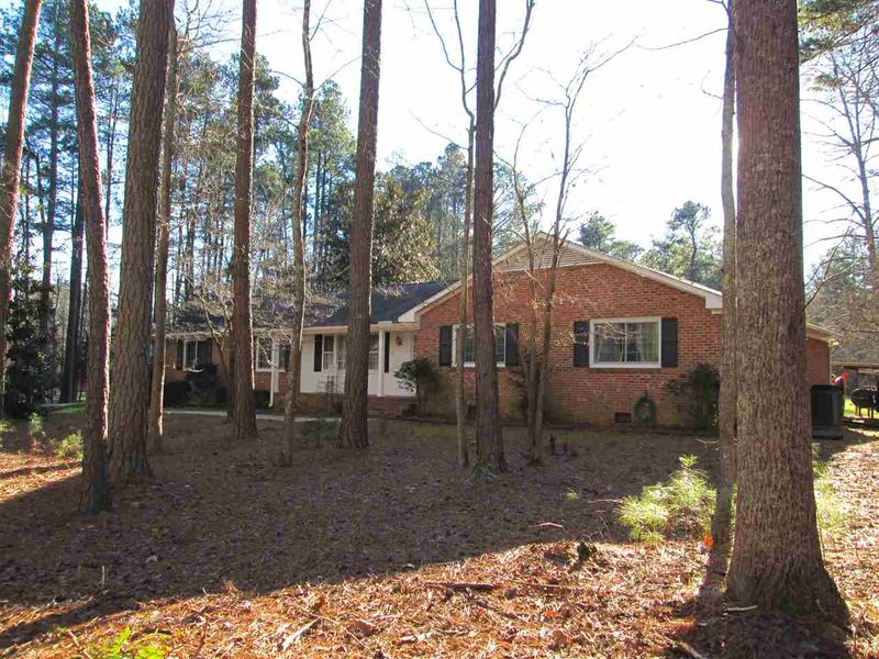 2109 Forest Ridge Pl, Durham, NC 27705