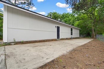 2109 Lakeridge Dr, Fayetteville, NC 28304