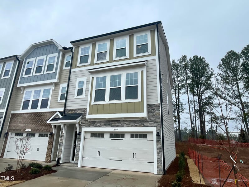 2109 Lambert Rd #65, Cary, NC 27519