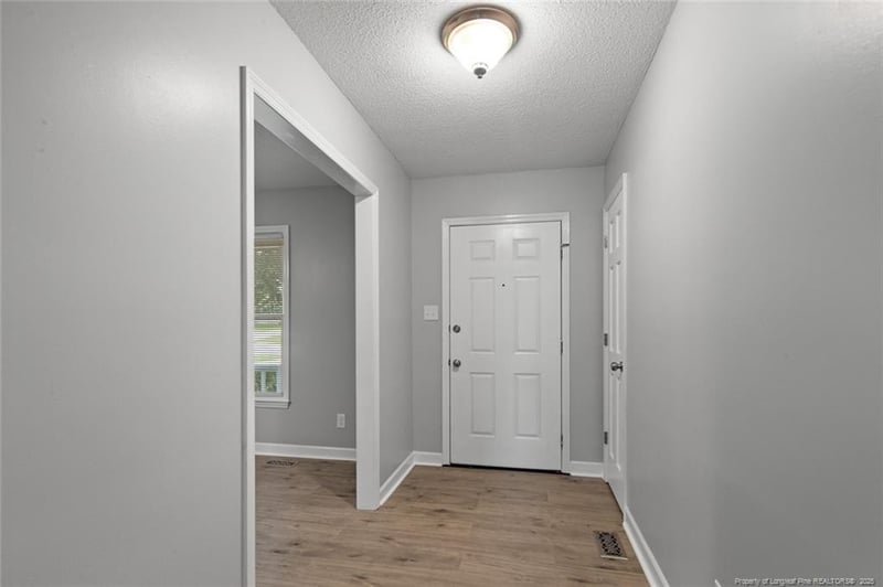 2109 Lothbury Dr, Fayetteville, NC 28304