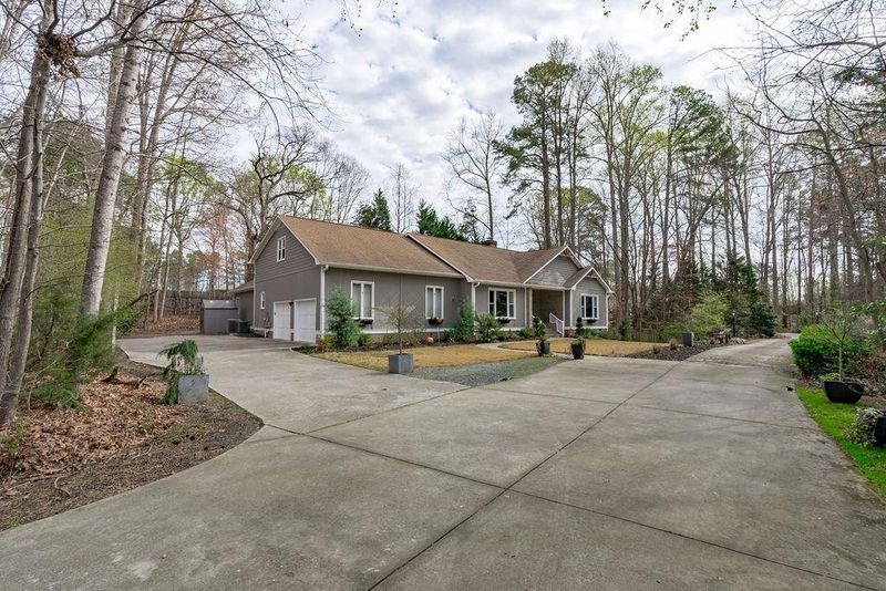 2109 Prescott Pl, Raleigh, NC 27615