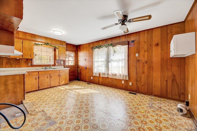 2109 Saturn St, Raleigh, NC 27603