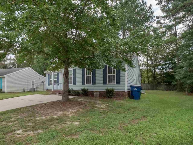 2109 Spin Cast Pl, Raleigh, NC 27610