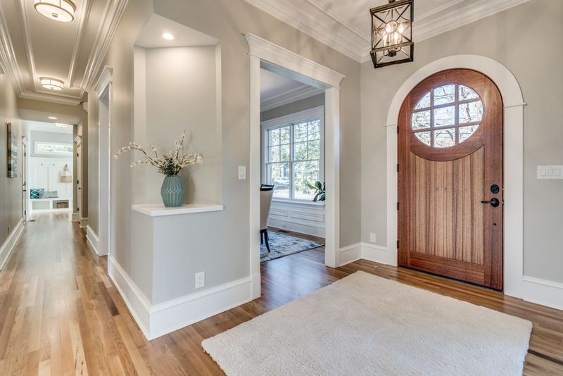 2109 University Dr, Durham, NC 27707
