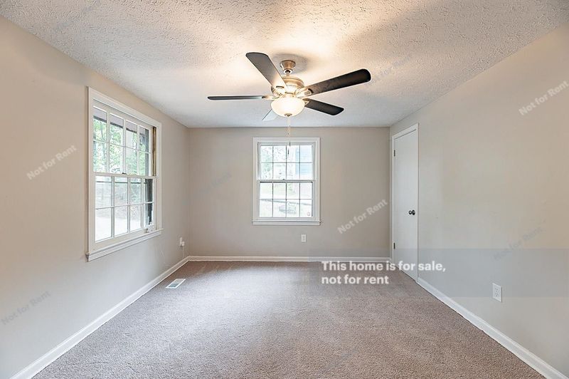 211 S Adams St, Durham, NC 27703