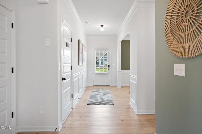 211 Ambassador Dr, Clayton, NC 27520
