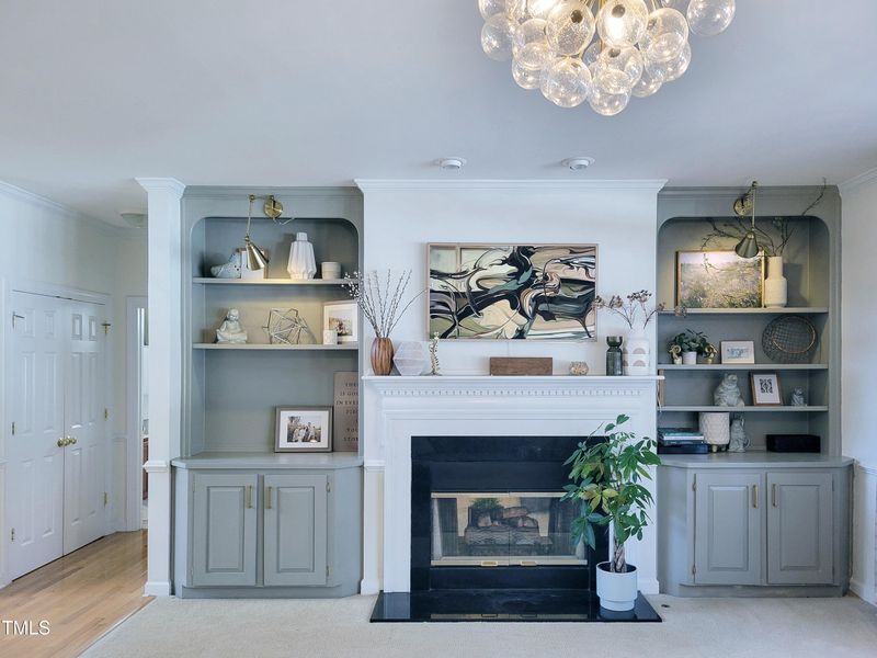 211 Black Tie Ln, Chapel Hill, NC 27514