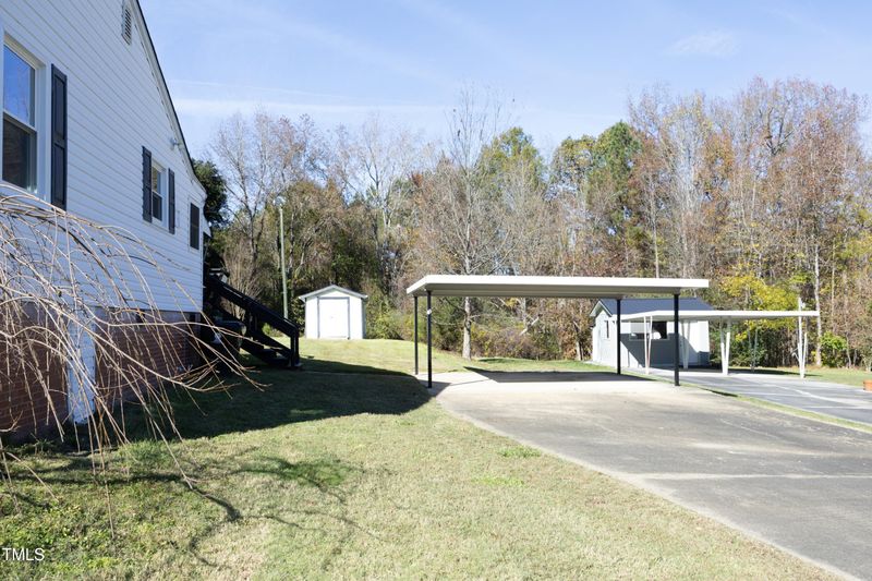 211 Breedlove Ave, Durham, NC 27703