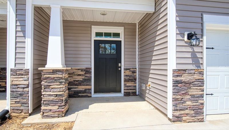 211 Brightleaf Rd, Hillsborough, NC 27278