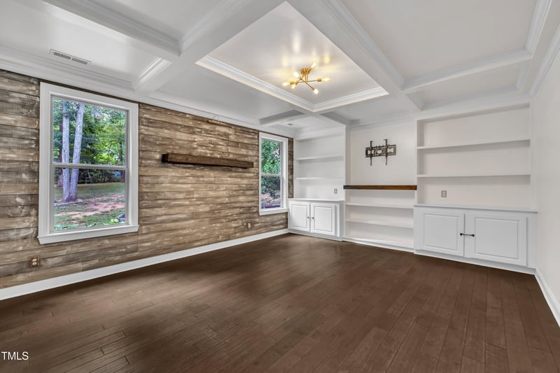 211 Camille Cir, Youngsville, NC 27596