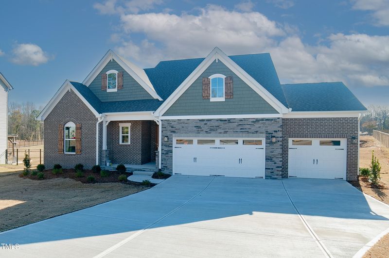 211 S Clearbrook Ct, Angier, NC 27501