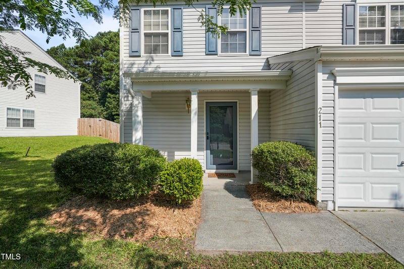 211 Cloverdale Dr, Durham, NC 27703