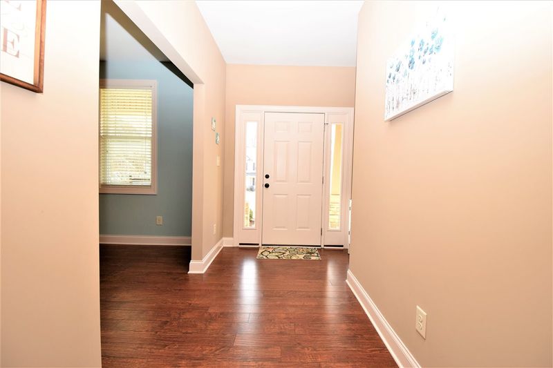 211 Colson Dr, Garner, NC 27529