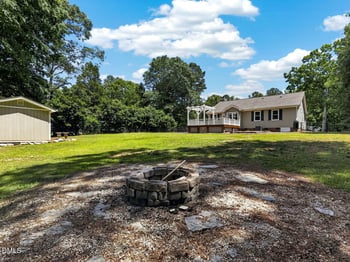 211 Deep Pool Ct, Benson, NC 27504
