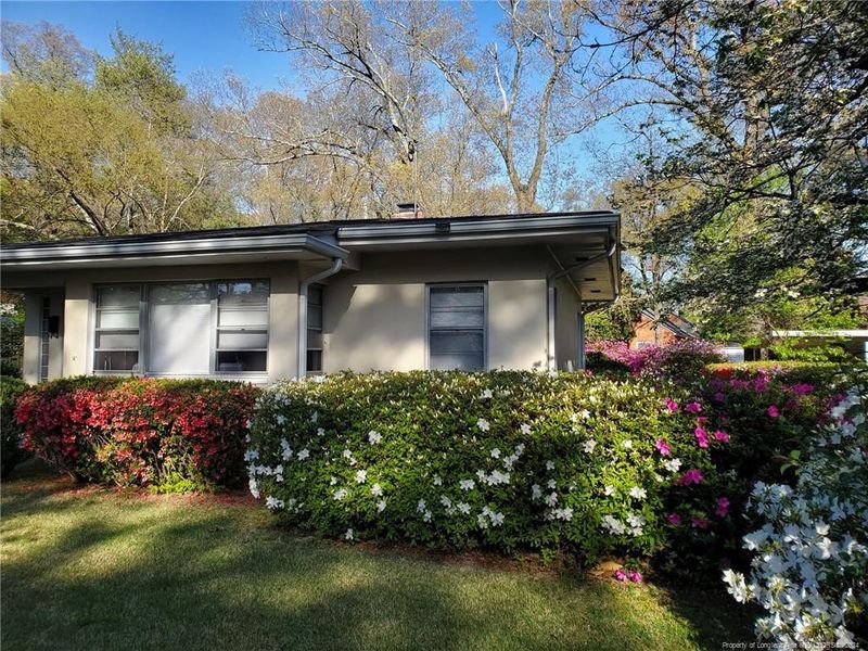 211 Devane St, Fayetteville, NC 28305