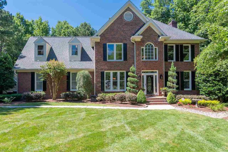 211 Draymore Way, Cary, NC 27519