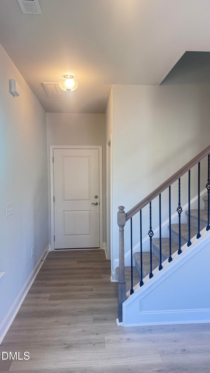 211 Drayton Hall Ln, Sanford, NC 27330