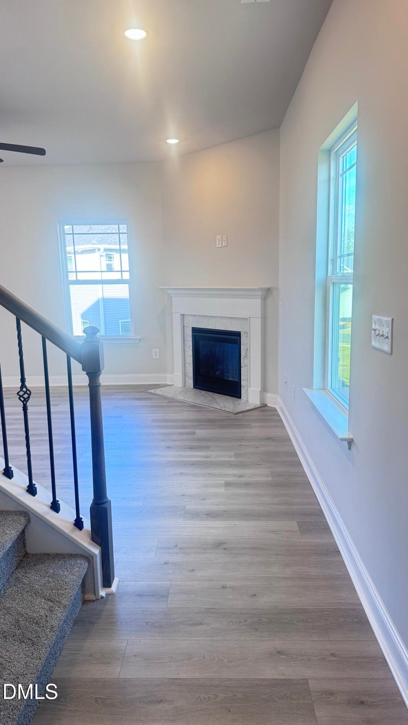 211 Drayton Hall Ln, Sanford, NC 27330