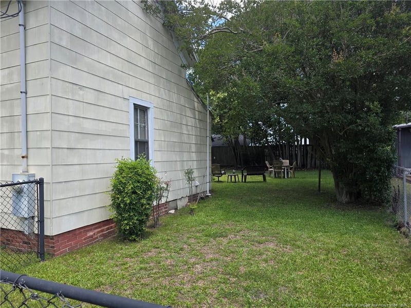 211 Elm Ave, Dunn, NC 28334