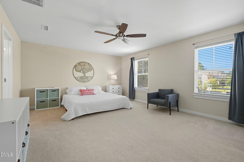 211 Fortress Dr, Morrisville, NC 27560