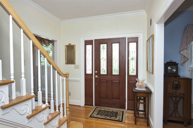 211 Glenbuckley Rd, Cary, NC 27511