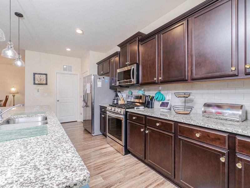 211 S Great White Way, Clayton, NC 27527