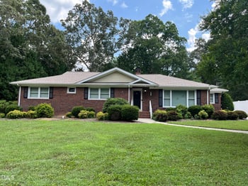 211 Hillcrest Dr, Oxford, NC 27565