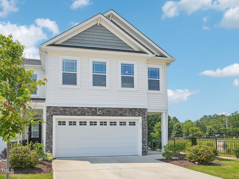 211 Kineton Woods Way, Garner, NC 27529