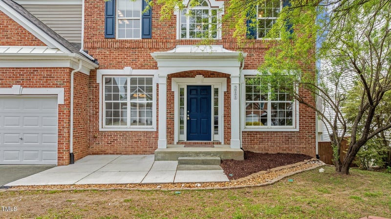 211 Kurtner Ct, Morrisville, NC 27560
