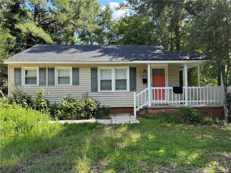 211 Langdon St, Fayetteville, NC 28301